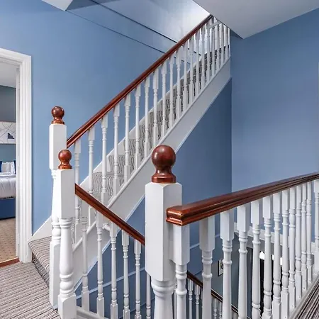 Centre Townhouse - Just Off Medieval Mile Ferienhaus Kilkenny