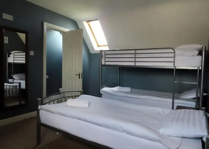 Centre Townhouse - Just Off Medieval Mile 別荘 *