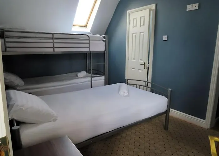 Centre Townhouse - Just Off Medieval Mile キルケニー